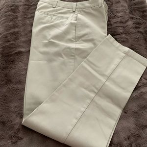LL Bean Men’s Flat Front Classic Fit